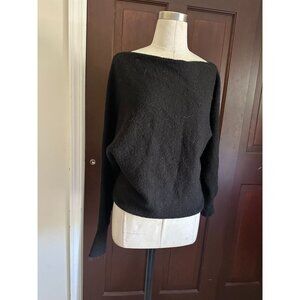 Guess black on/off the shoulder sweater Small